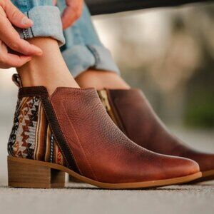 Inkkas Brown Leather Bootie Size 8